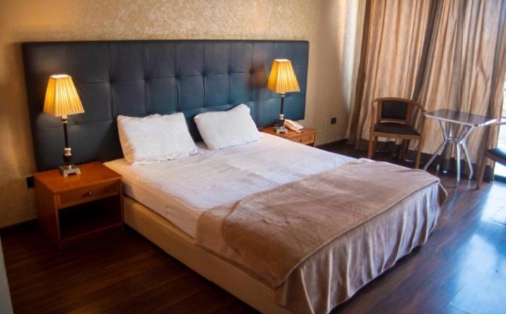 Charles Hotel Beyrut Dış mekan fotoğraf
