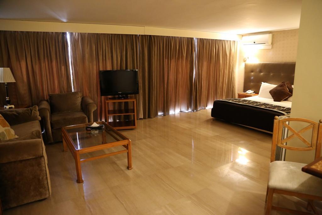 Charles Hotel Beyrut Dış mekan fotoğraf