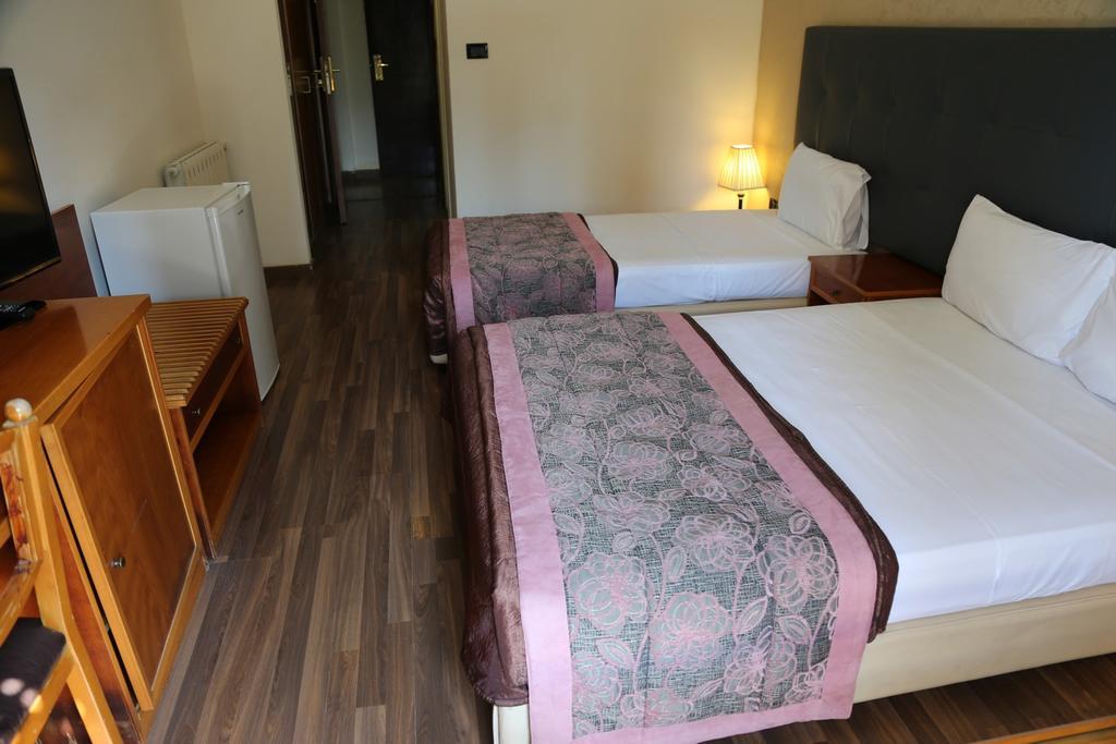 Charles Hotel Beyrut Dış mekan fotoğraf